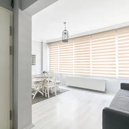 Pleasant And Flat In Turkali Besiktas *